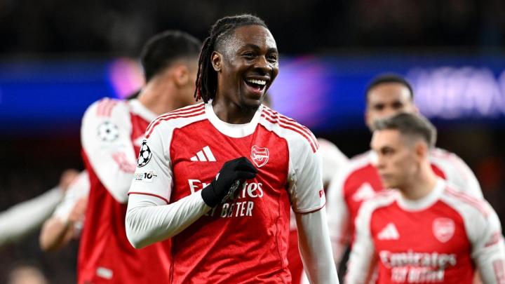  阿森纳新星埃泽闪耀赛场；多项赛事均有斩获，延续球队进攻传统。 体育新闻