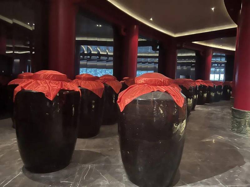 从高光到低谷：一位老徽酒人的沉浮与金种子酒的三年迷途