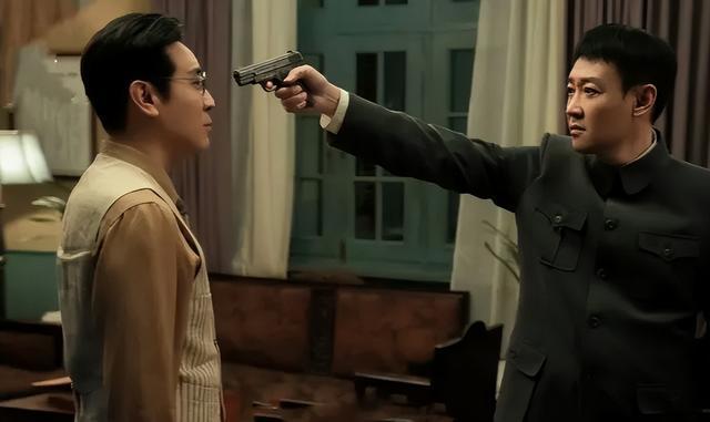  《惊变》技术拆解：郑晓龙48小时叙事结构如何重塑谍战剧美学 影视小说