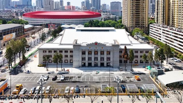 昆明拓东体育馆结构重生:66年历史地标的“修旧如旧”技术解密 房产家居