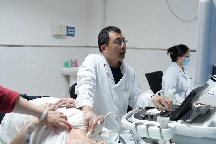  从3岁患儿的病榻到超声探头前：一位心血管超声医生的13年突围之路 健康养生