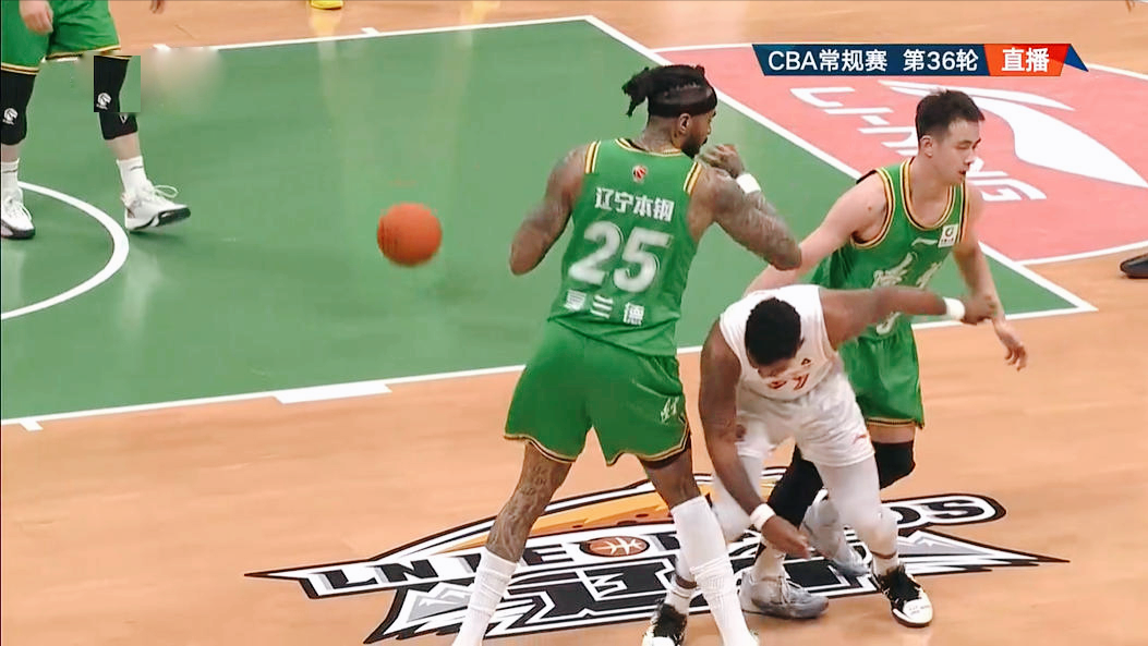  辽宁112:103福建：赵继伟27+8+6背后的战术密码与关键时刻决策分析 体育新闻