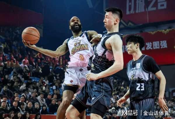  【技术解码】四川34连败困局中的数据奇迹：维纳莱斯首秀29+10背后的战术价值 体育新闻