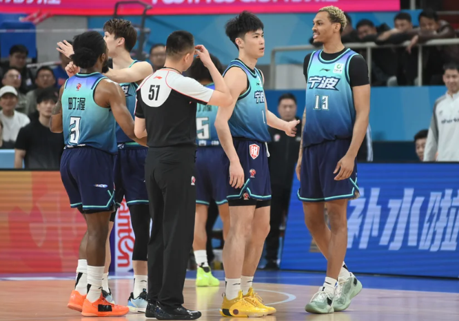  CBA外援淘汰法则：当数据无法匹配战术价值，裁撤只是时间问题 体育新闻